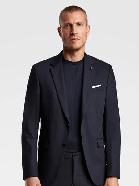 men-d87b8d447b9f4603ca1216a84a2256980fc62351c10e1e72c168aaa29b3f8629